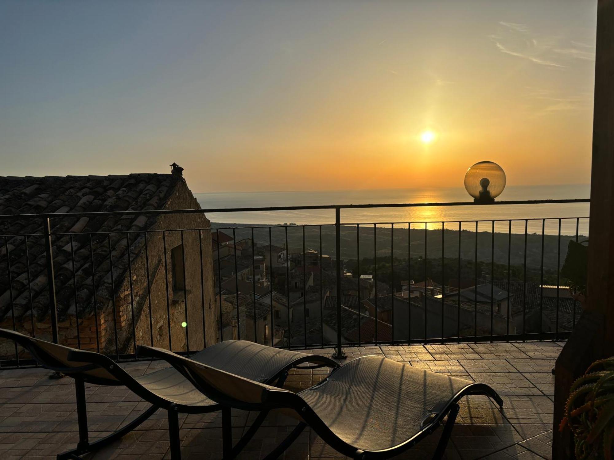 Perla Del Borgo Bed And Breakfast Санта-Катерина-делло-Ионио Экстерьер фото